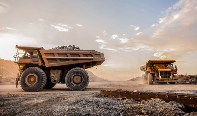 mining rock dump trucks transporting